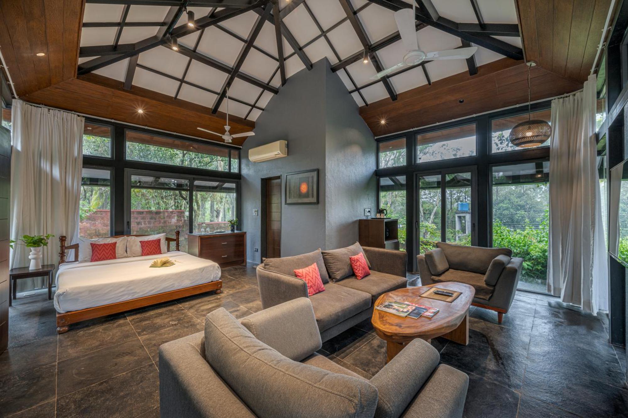 Saffronstays The Glasshouse, Panchgani - Beautiful Glass Villa For Couples Exterior photo